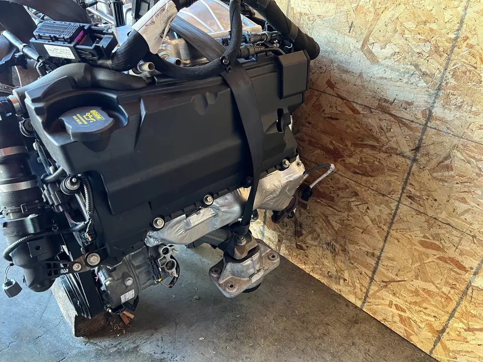 3.0 ENGINE MOTOR COMPLETE SUPERCHARGED RANGE ROVER SPORT 3.0 (2014-2017) OEM