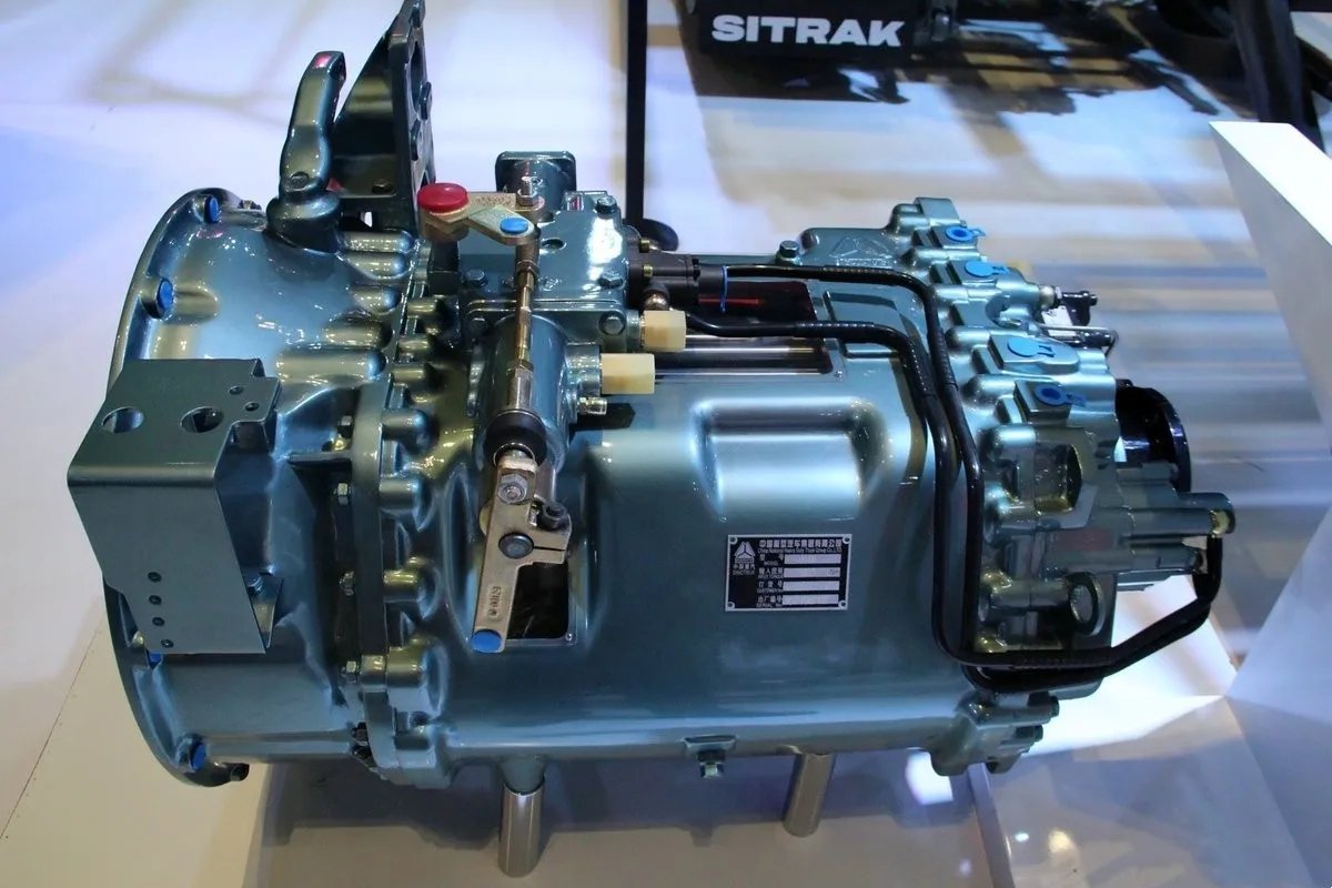 Small Automatic Transmission Bus Automatic Transmission Truck Sinotruk Transmission For Sale