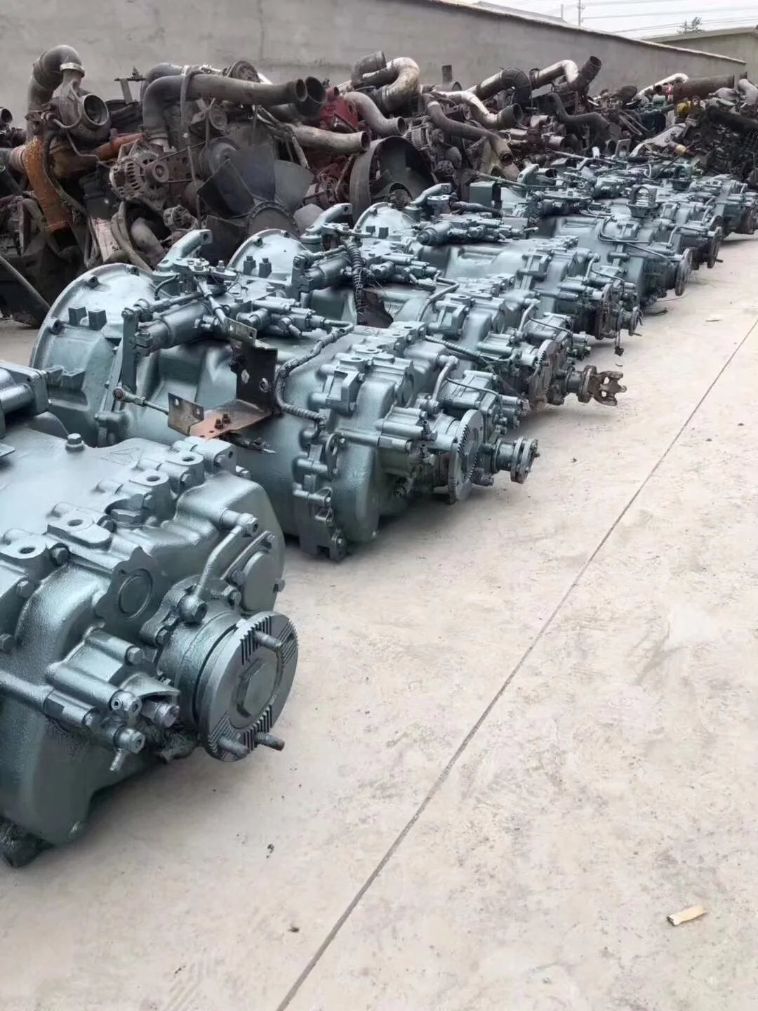 Used HOWO gearboxes for dump truck