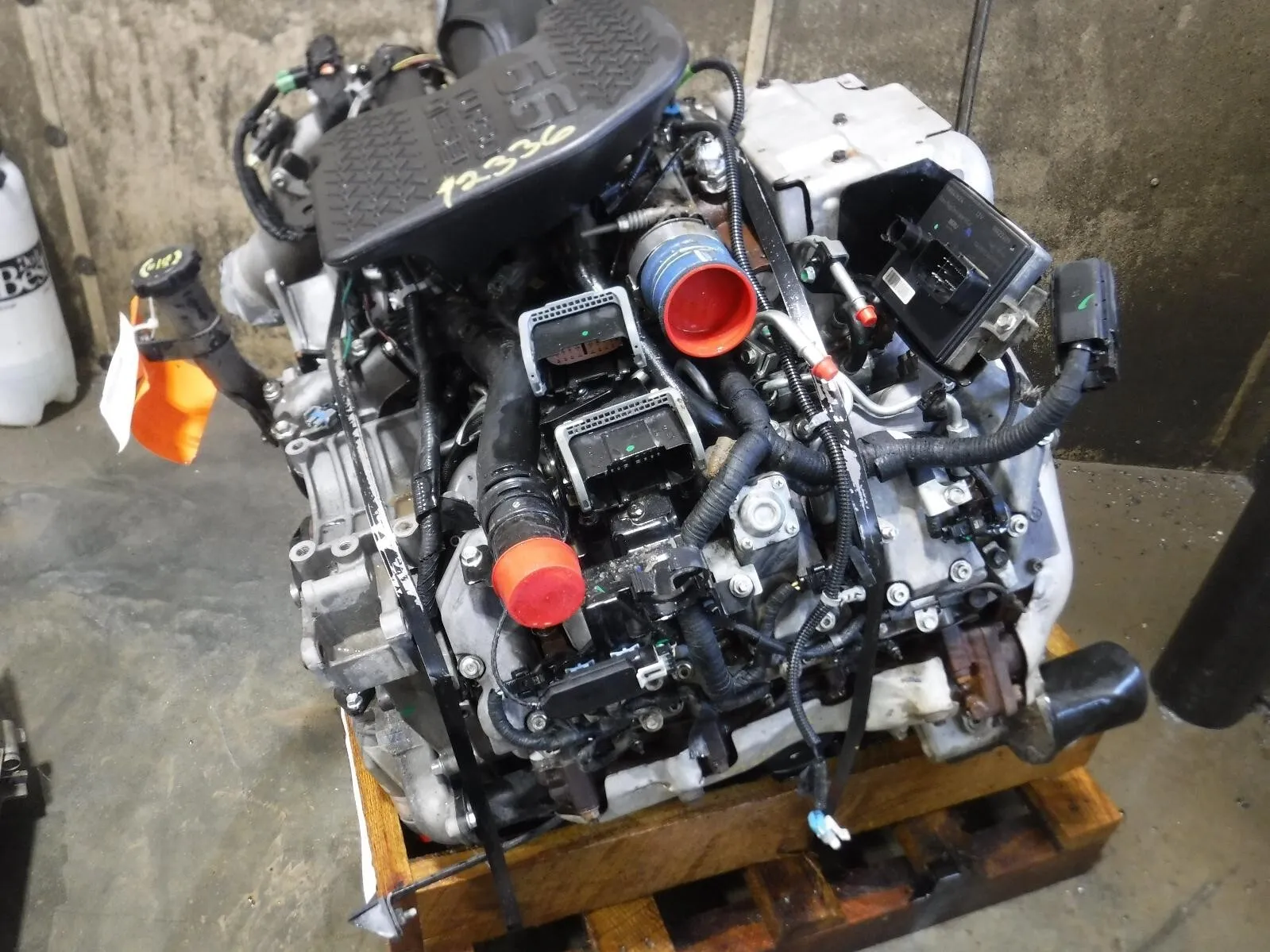 2006-2007 SILVERADO SIERRA 2500 3500 6.6L DURAMAX DIESEL ENGINE