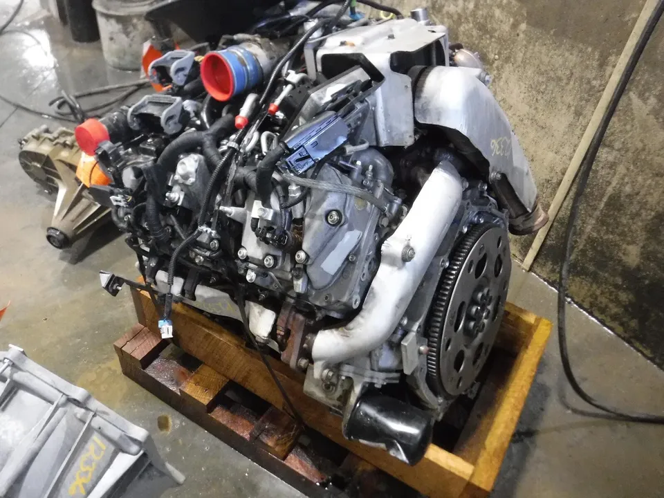 2006-2007 SILVERADO SIERRA 2500 3500 6.6L DURAMAX DIESEL ENGINE